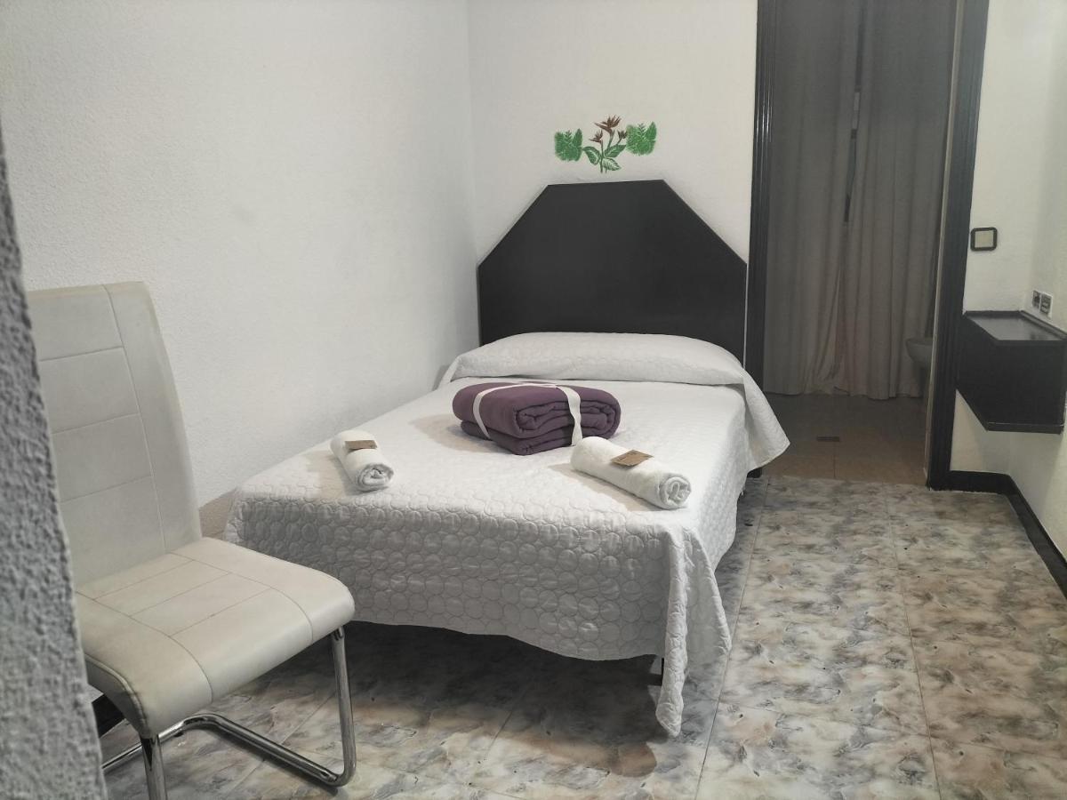 Hostal New York City Sonseca Bagian luar foto