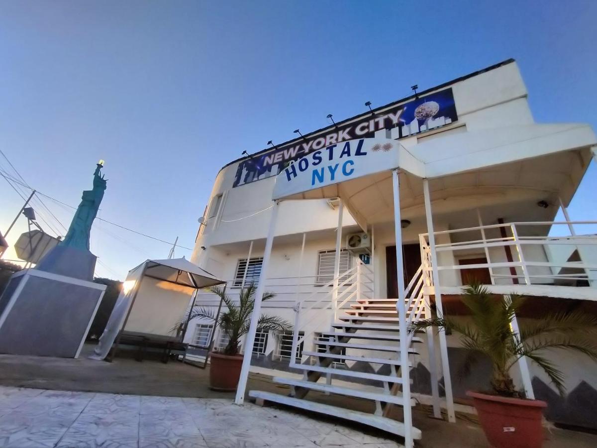 Hostal New York City Sonseca Bagian luar foto